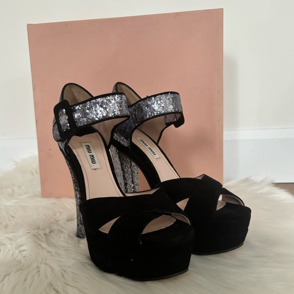 Miu Miu Glitter Accent Platform Pumps - Picture 8 of 12